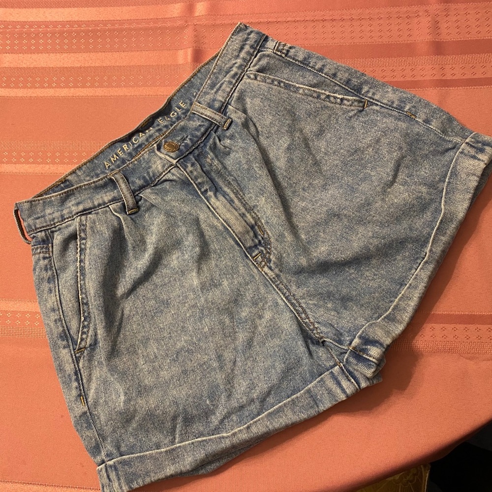 MOM SHORTS✨